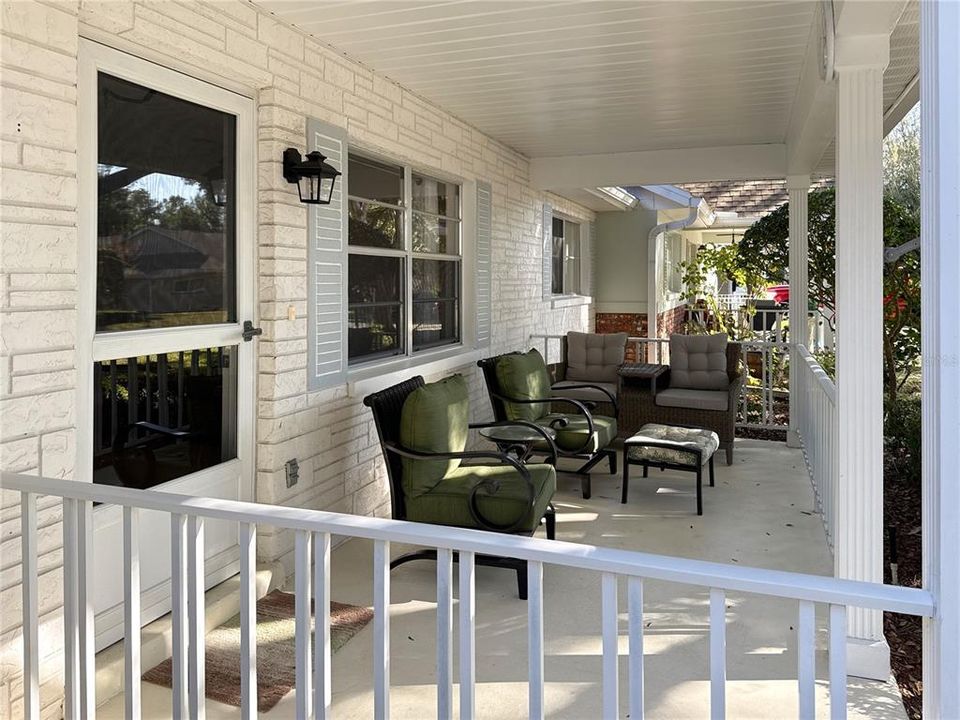 For Sale: $145,000 (2 beds, 2 baths, 1375 Square Feet)