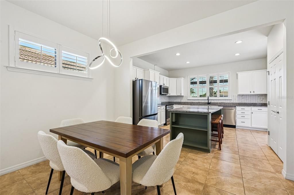 En Venta: $425,000 (3 camas, 2 baños, 1437 Pies cuadrados)