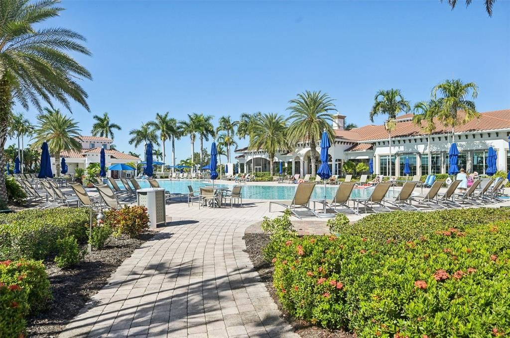 En Venta: $425,000 (3 camas, 2 baños, 1437 Pies cuadrados)