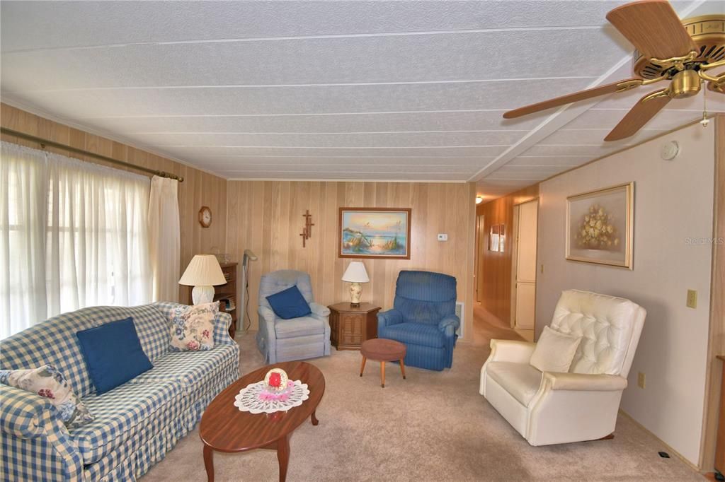 待售: $109,000 (2 贝兹, 2 浴室, 1008 平方英尺)