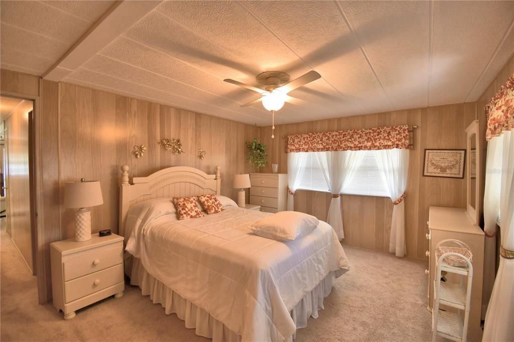 待售: $109,000 (2 贝兹, 2 浴室, 1008 平方英尺)