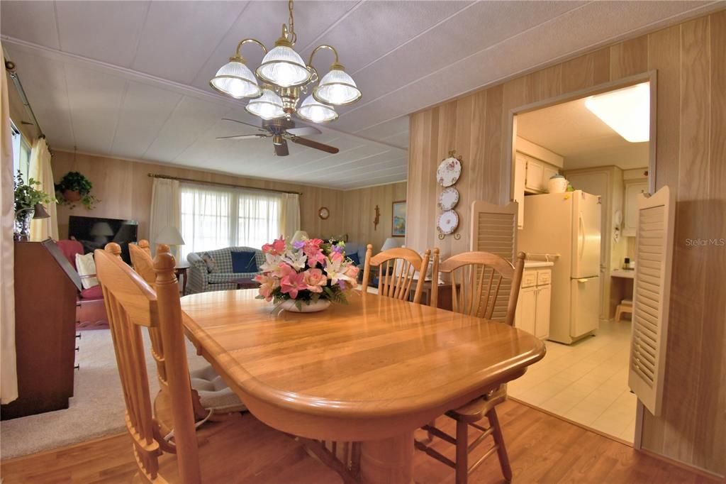 待售: $109,000 (2 贝兹, 2 浴室, 1008 平方英尺)