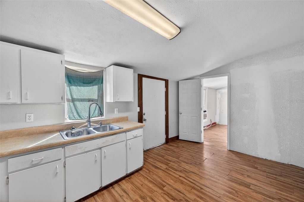 En Venta: $164,000 (2 camas, 1 baños, 1200 Pies cuadrados)