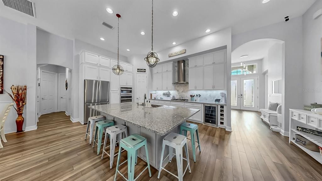 En Venta: $994,000 (5 camas, 4 baños, 3933 Pies cuadrados)