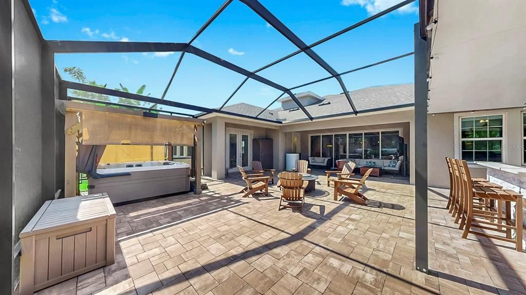 En Venta: $994,000 (5 camas, 4 baños, 3933 Pies cuadrados)