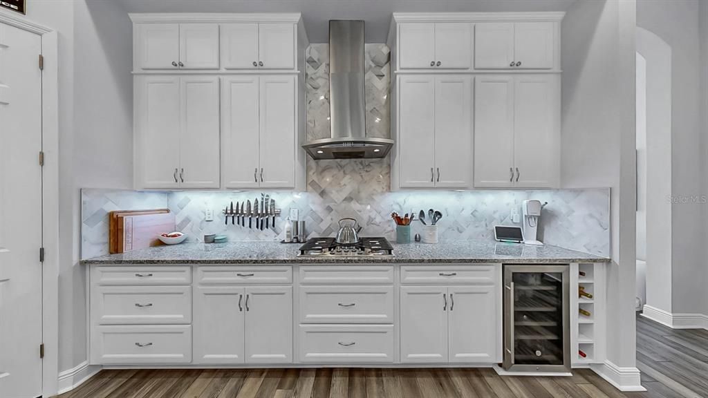 En Venta: $994,000 (5 camas, 4 baños, 3933 Pies cuadrados)