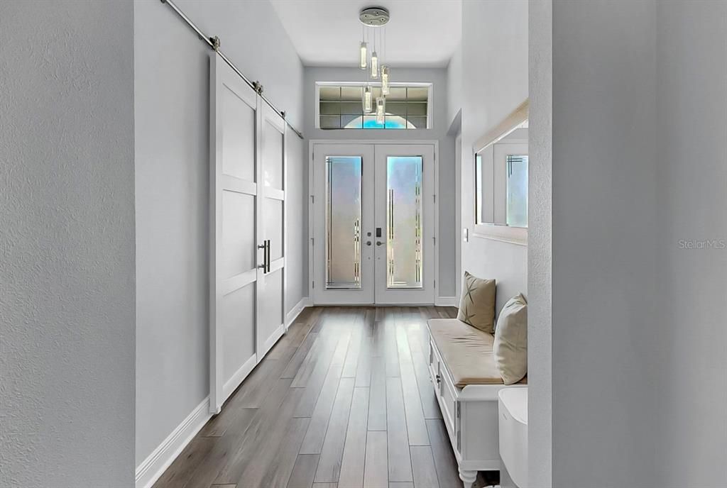 En Venta: $994,000 (5 camas, 4 baños, 3933 Pies cuadrados)