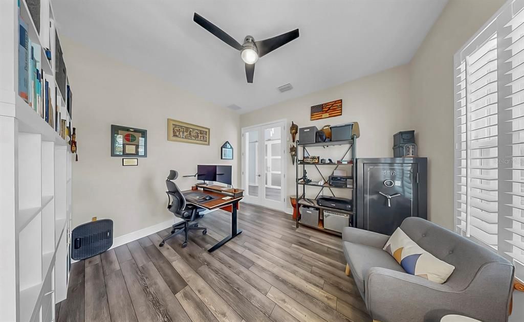 En Venta: $994,000 (5 camas, 4 baños, 3933 Pies cuadrados)