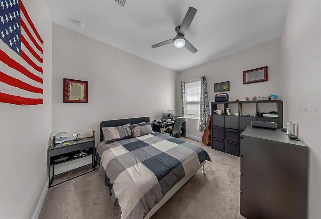 En Venta: $994,000 (5 camas, 4 baños, 3933 Pies cuadrados)