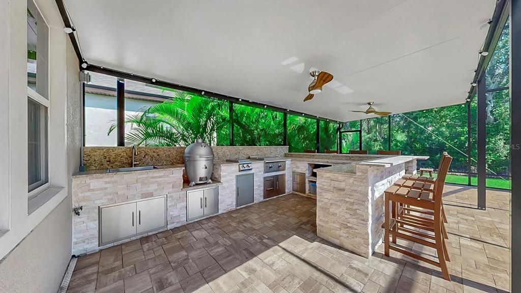 En Venta: $994,000 (5 camas, 4 baños, 3933 Pies cuadrados)