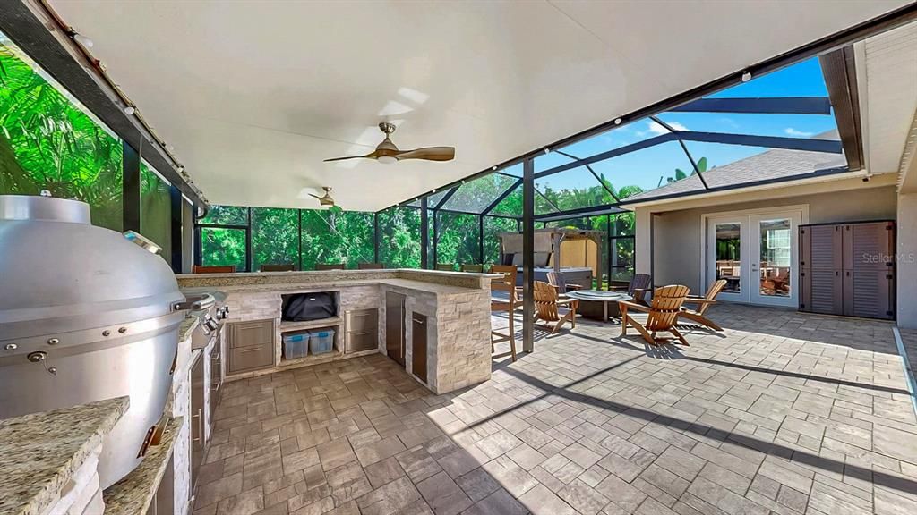 En Venta: $994,000 (5 camas, 4 baños, 3933 Pies cuadrados)