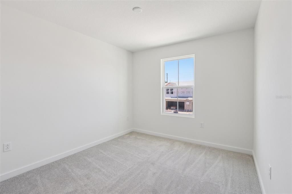 For Sale: $324,990 (3 beds, 2 baths, 1409 Square Feet)