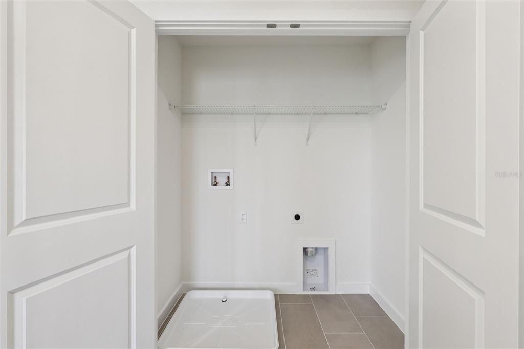 For Sale: $324,990 (3 beds, 2 baths, 1409 Square Feet)