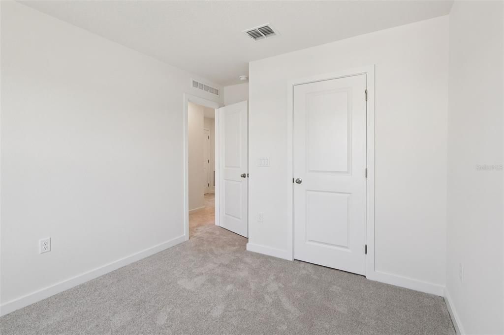 For Sale: $324,990 (3 beds, 2 baths, 1409 Square Feet)
