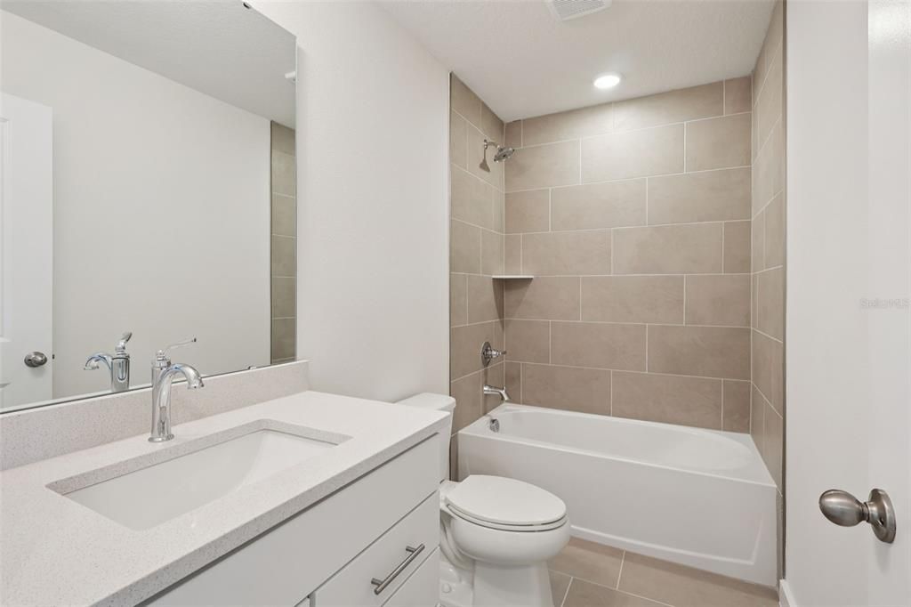 For Sale: $324,990 (3 beds, 2 baths, 1409 Square Feet)