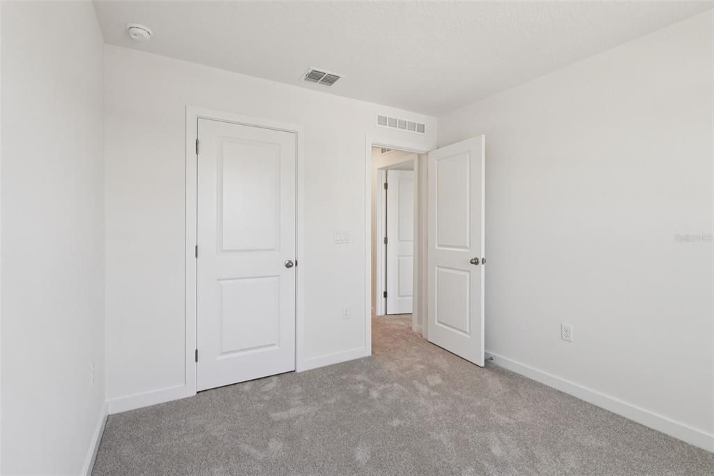 For Sale: $324,990 (3 beds, 2 baths, 1409 Square Feet)