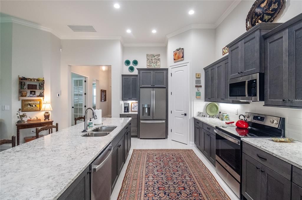 На продажу: $445,000 (2 спален, 2 ванн, 1925 Квадратных фут)