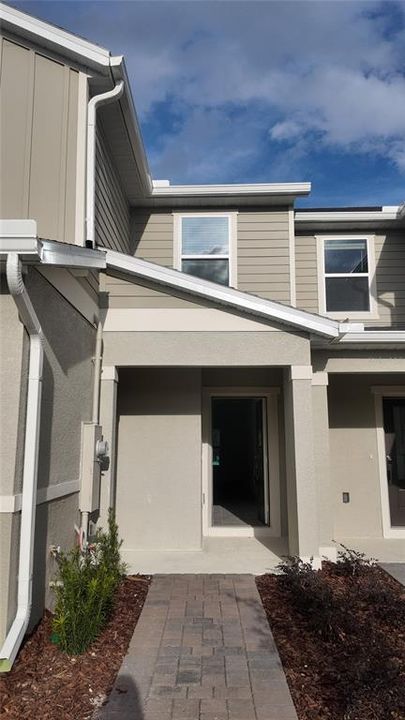 En Renta: $2,250 (3 camas, 2 baños, 1557 Pies cuadrados)