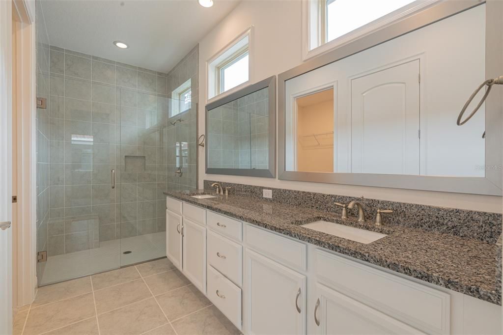 For Rent: $3,000 (3 beds, 2 baths, 1617 Square Feet)