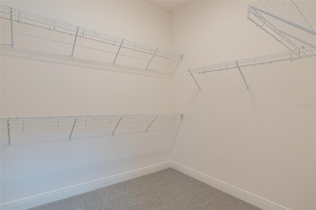 For Rent: $3,000 (3 beds, 2 baths, 1617 Square Feet)