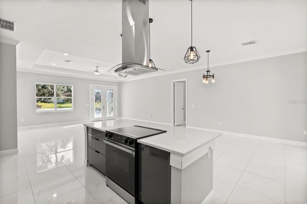 На продажу: $525,000 (5 спален, 3 ванн, 2461 Квадратных фут)