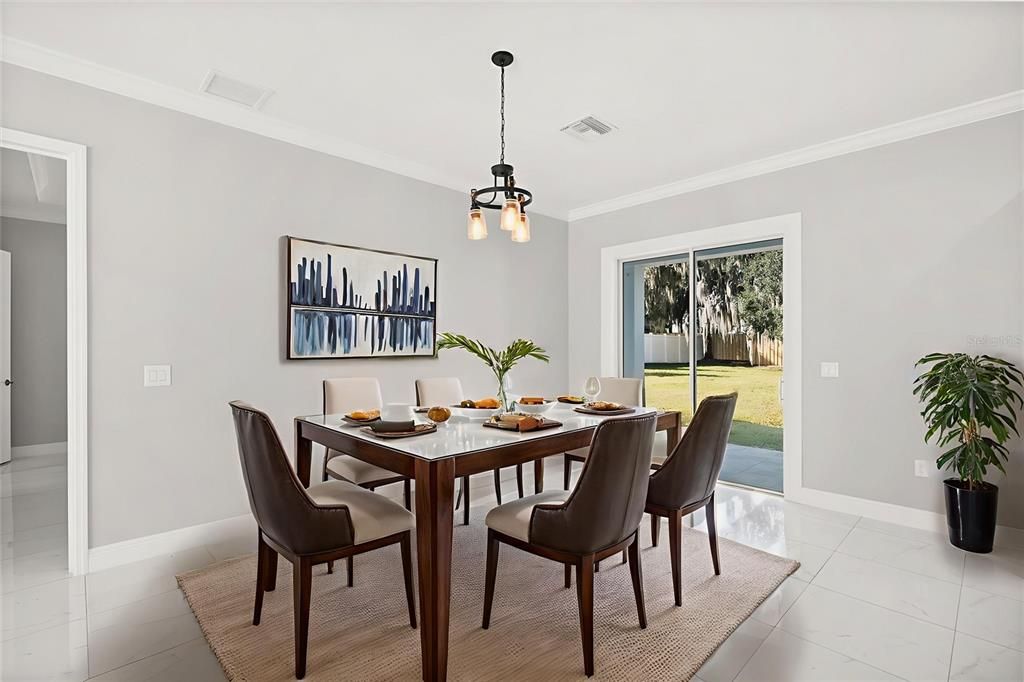 На продажу: $525,000 (5 спален, 3 ванн, 2461 Квадратных фут)