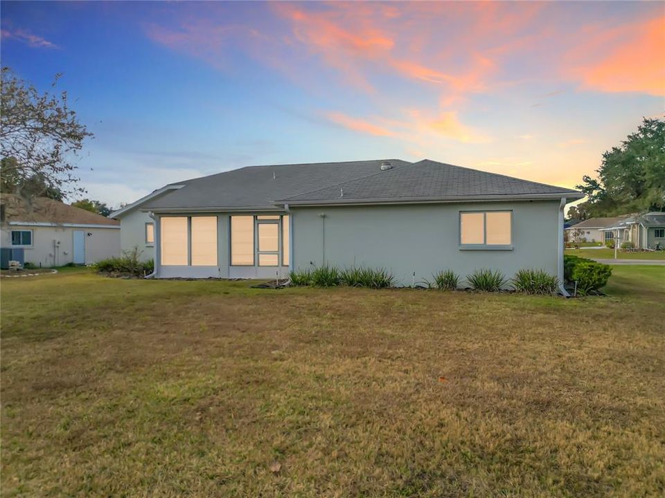 For Sale: $249,900 (2 beds, 2 baths, 1569 Square Feet)