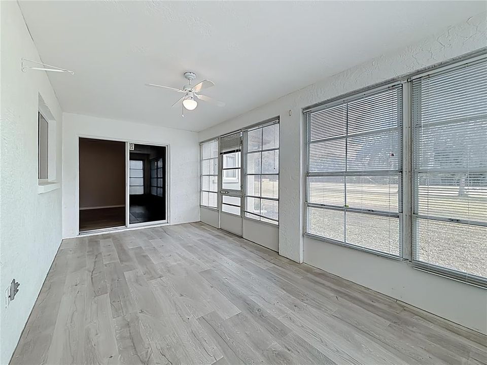 For Sale: $249,900 (2 beds, 2 baths, 1569 Square Feet)