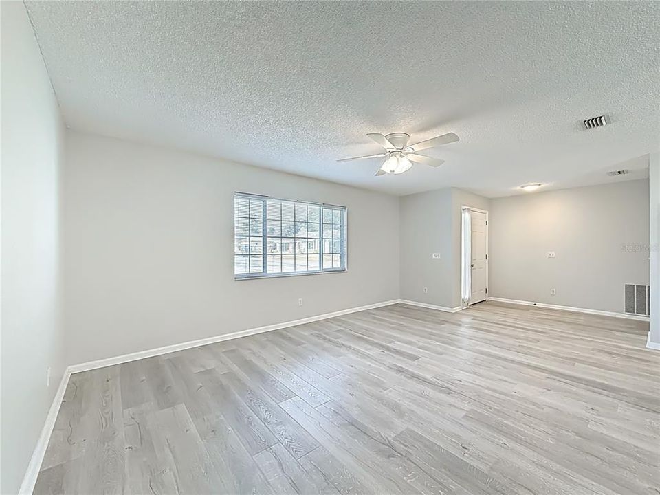 For Sale: $249,900 (2 beds, 2 baths, 1569 Square Feet)