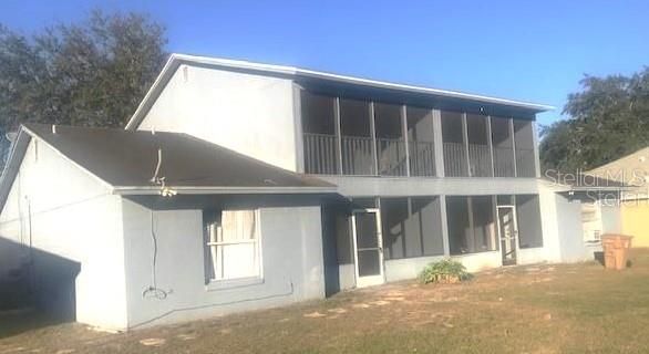 For Rent: $950 (1 beds, 1 baths, 250 Square Feet)