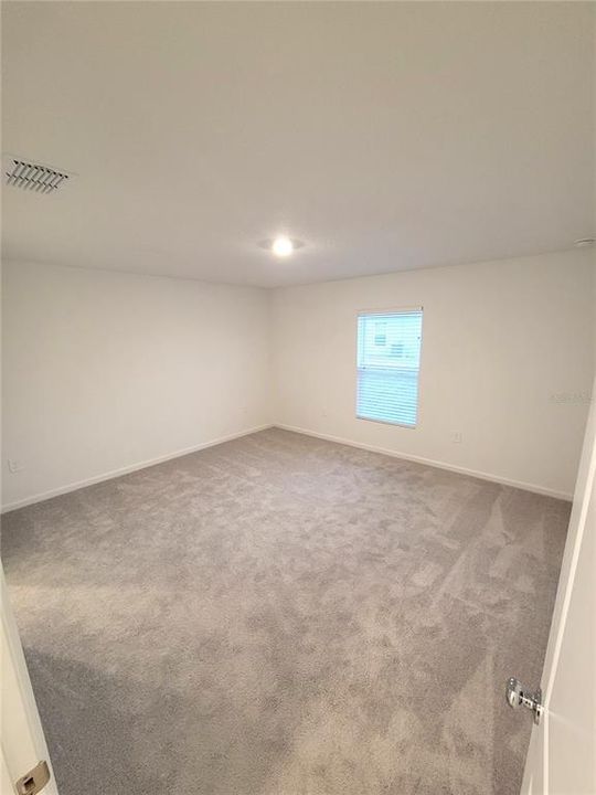 出租: $2,500 (4 贝兹, 3 浴室, 2174 平方英尺)