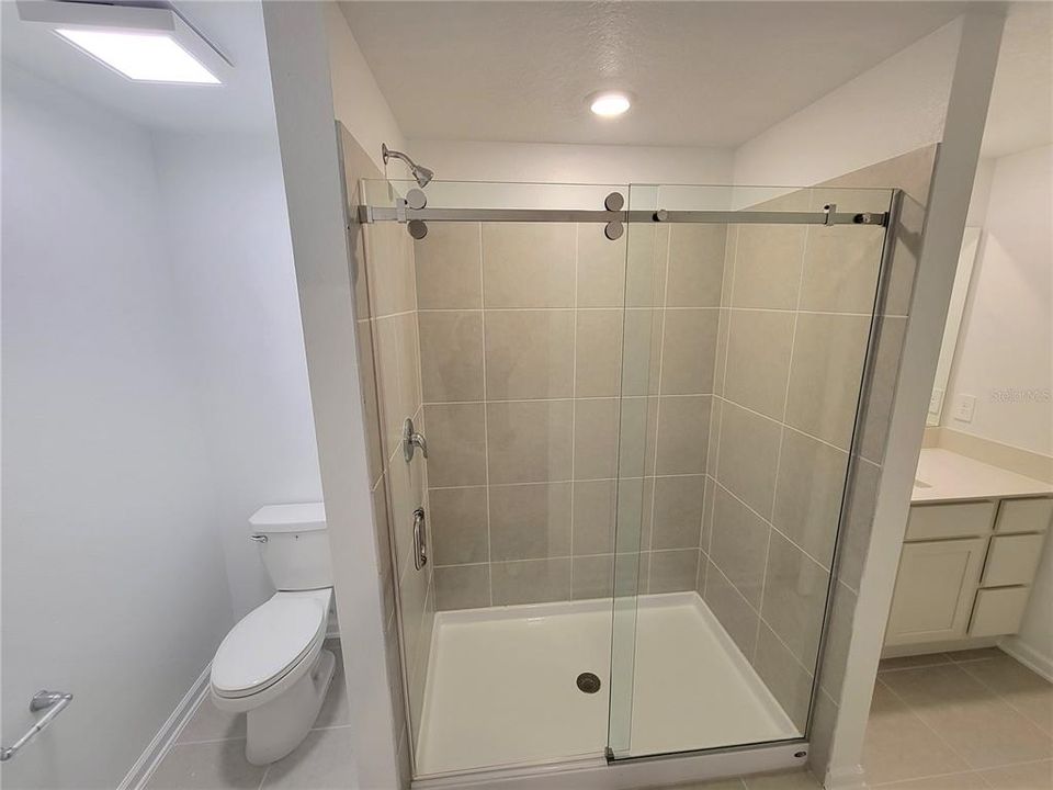 出租: $2,500 (4 贝兹, 3 浴室, 2174 平方英尺)