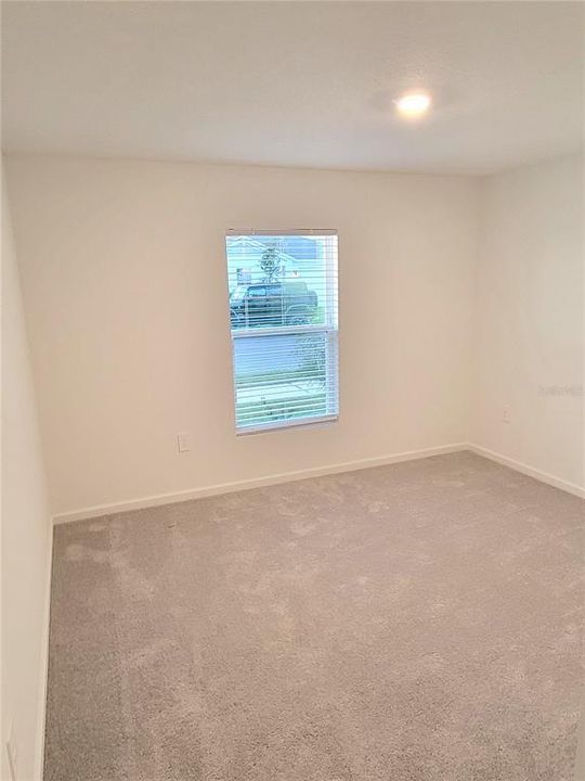 出租: $2,500 (4 贝兹, 3 浴室, 2174 平方英尺)