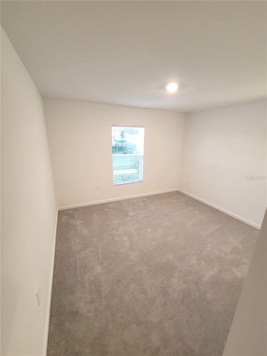 出租: $2,500 (4 贝兹, 3 浴室, 2174 平方英尺)