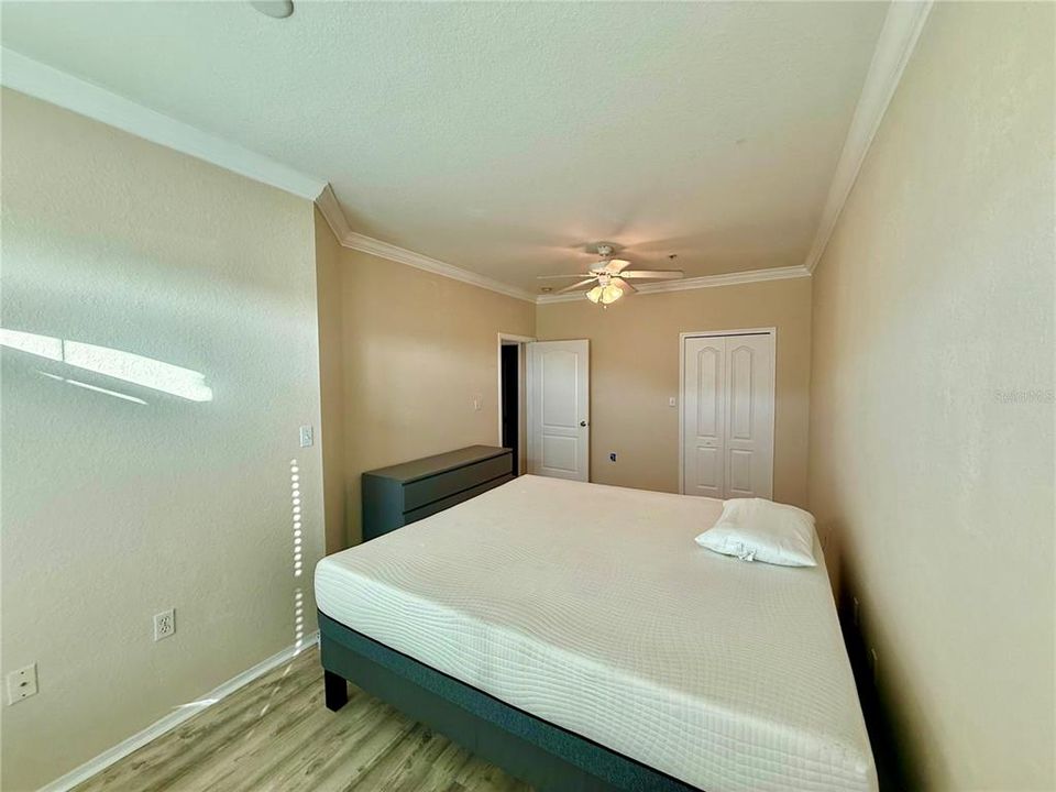 For Rent: $2,100 (2 beds, 1 baths, 1020 Square Feet)