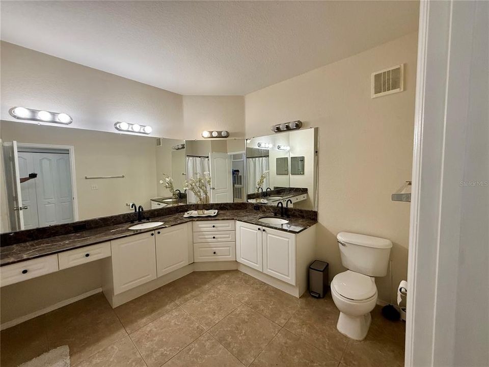 For Rent: $2,100 (2 beds, 1 baths, 1020 Square Feet)