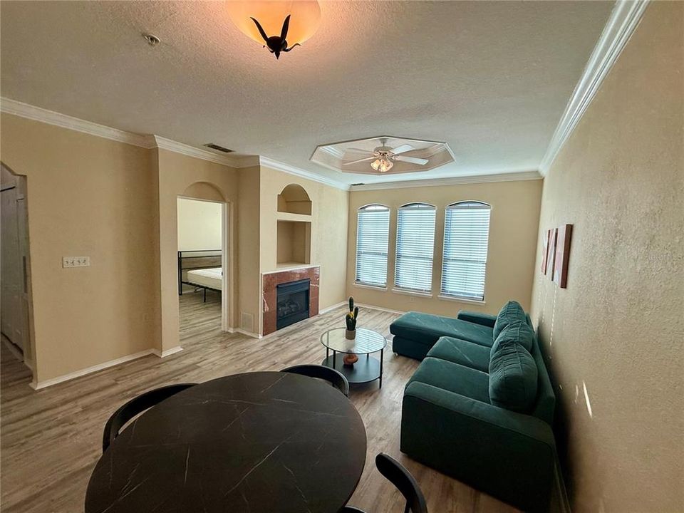 For Rent: $2,100 (2 beds, 1 baths, 1020 Square Feet)