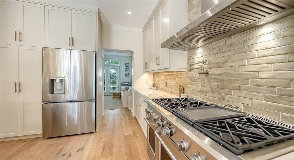 待售: $2,750,000 (4 贝兹, 4 浴室, 2965 平方英尺)