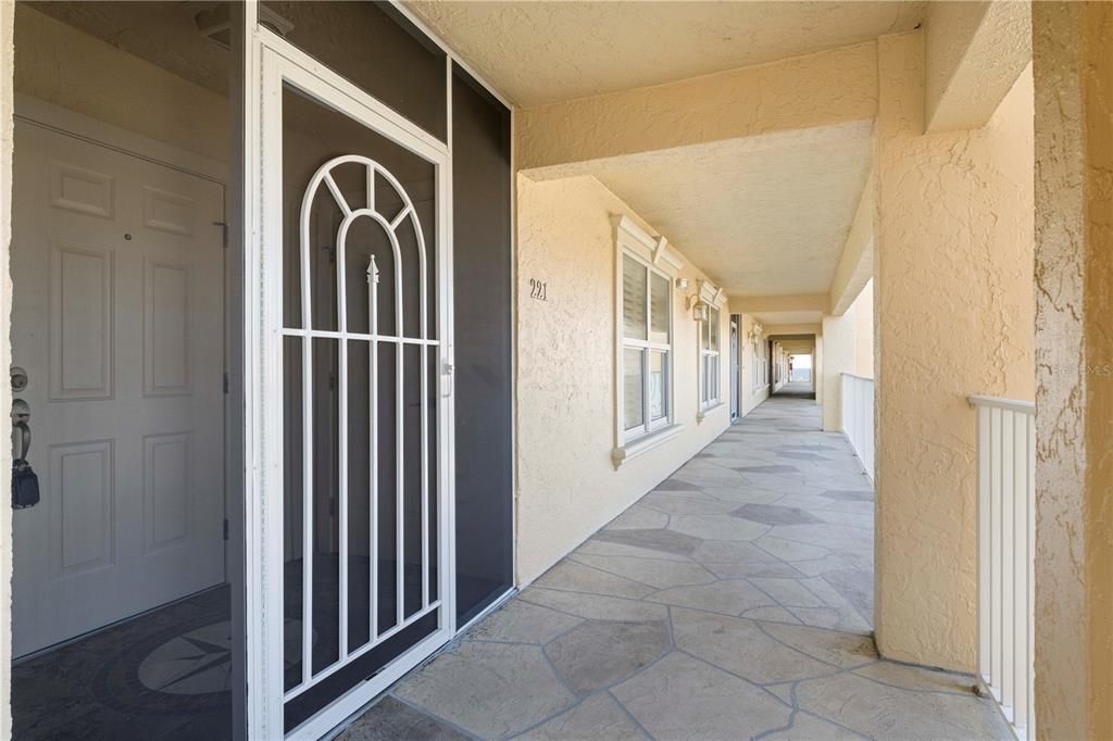 For Sale: $359,000 (3 beds, 2 baths, 1592 Square Feet)