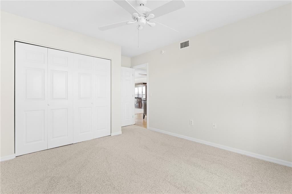 For Sale: $359,000 (3 beds, 2 baths, 1592 Square Feet)