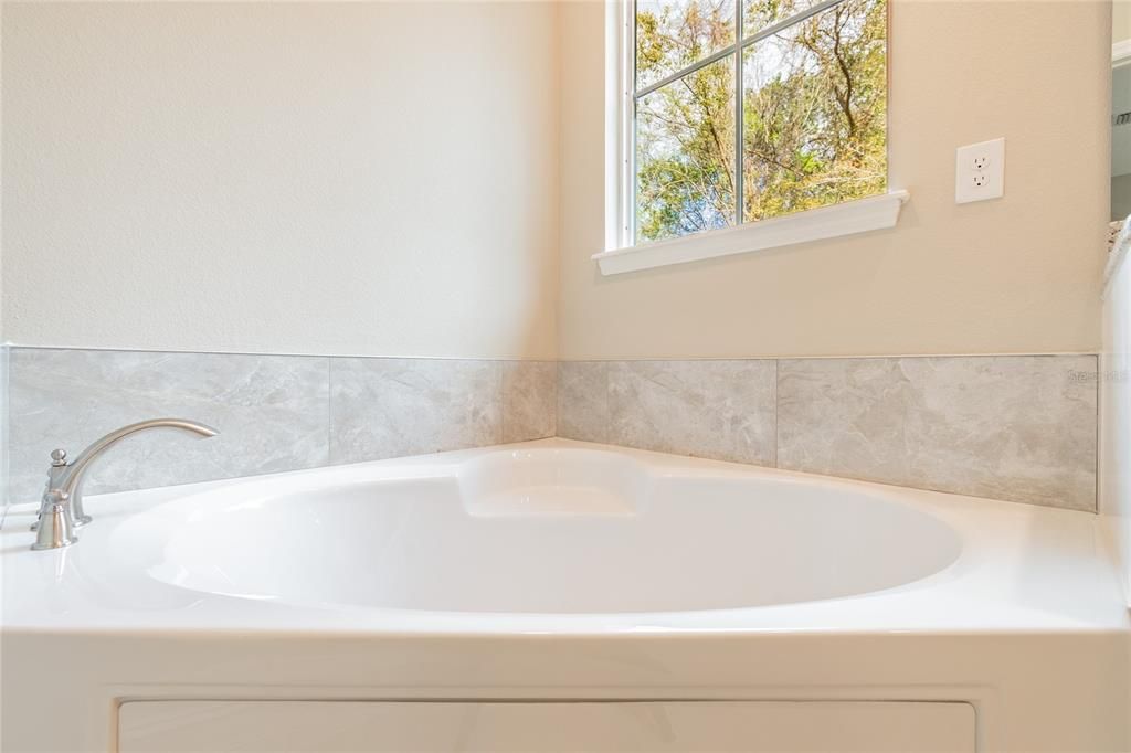 На продажу: $359,000 (3 спален, 2 ванн, 1530 Квадратных фут)