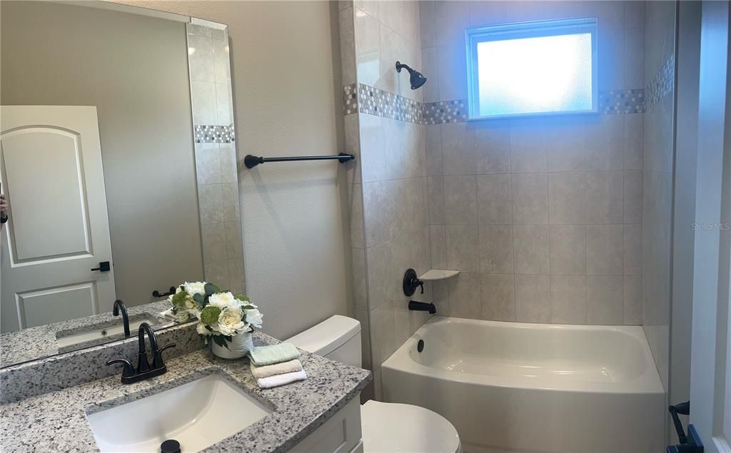 На продажу: $359,000 (3 спален, 2 ванн, 1530 Квадратных фут)