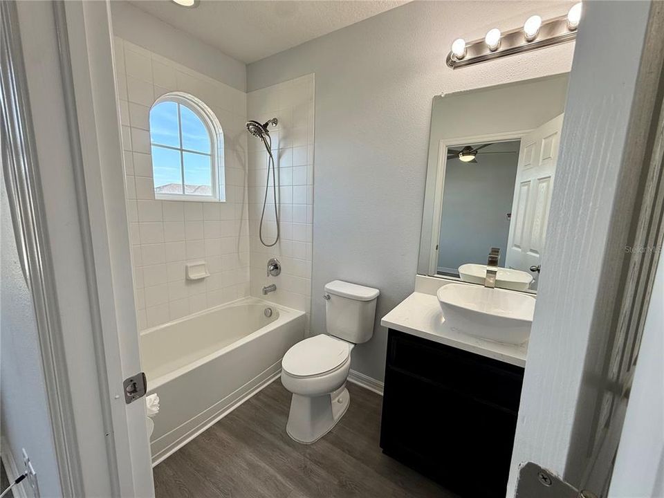 For Rent: $2,100 (2 beds, 2 baths, 1240 Square Feet)