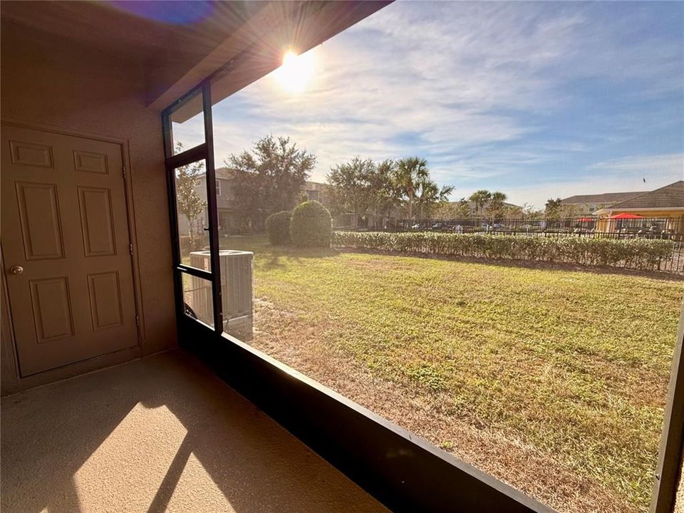 For Rent: $2,100 (2 beds, 2 baths, 1240 Square Feet)