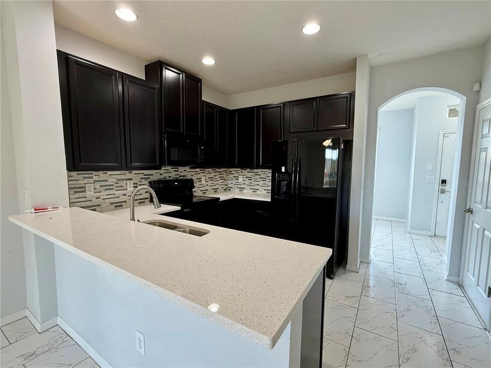 For Rent: $2,100 (2 beds, 2 baths, 1240 Square Feet)