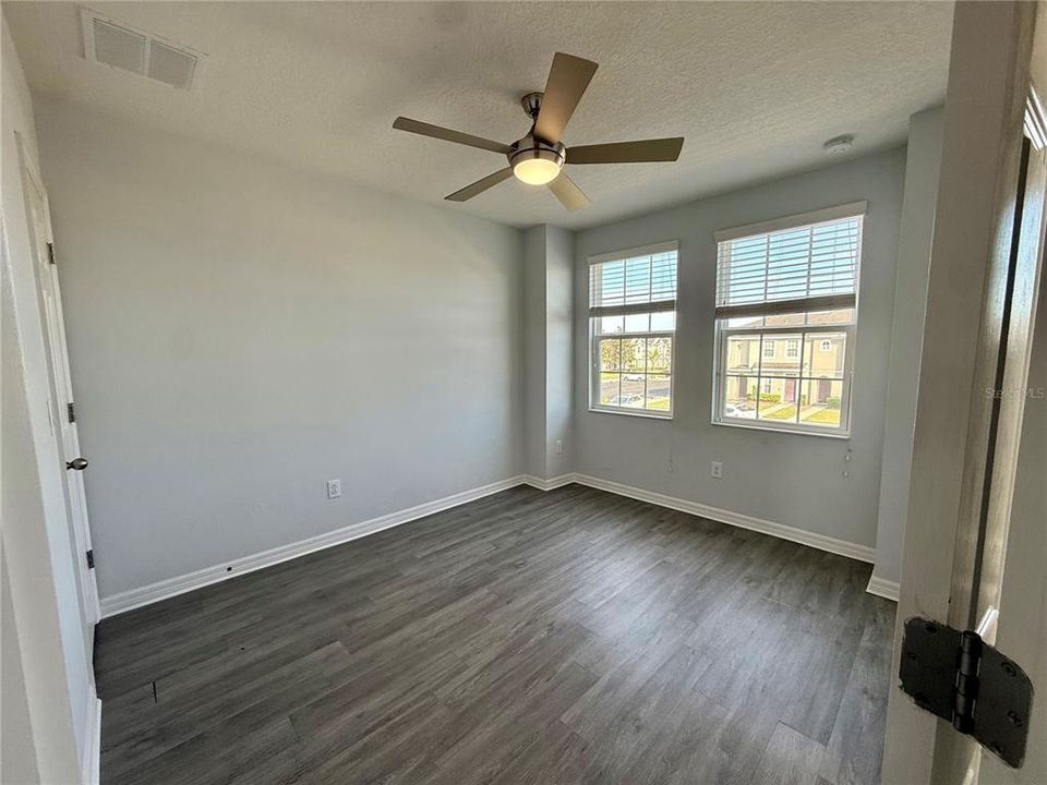 For Rent: $2,100 (2 beds, 2 baths, 1240 Square Feet)