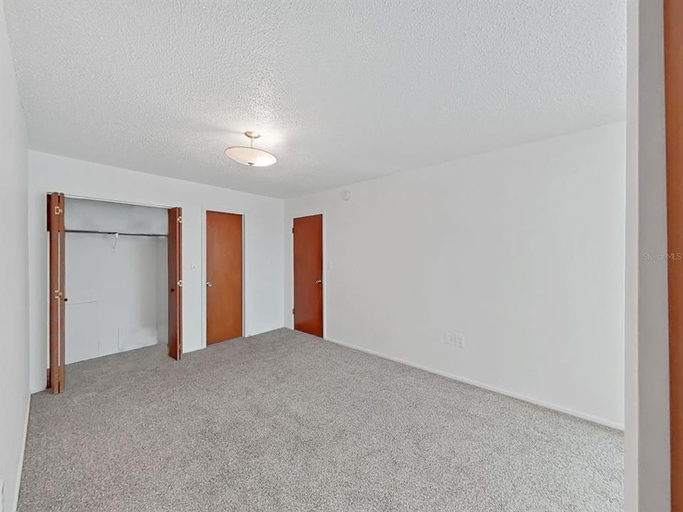 For Sale: $129,000 (1 beds, 1 baths, 750 Square Feet)