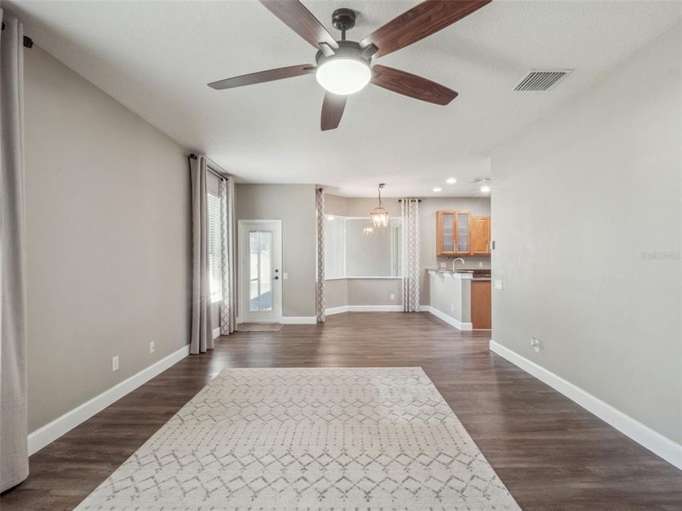 For Sale: $535,000 (4 beds, 2 baths, 2490 Square Feet)