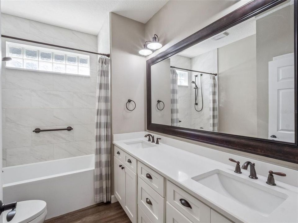 For Sale: $535,000 (4 beds, 2 baths, 2490 Square Feet)