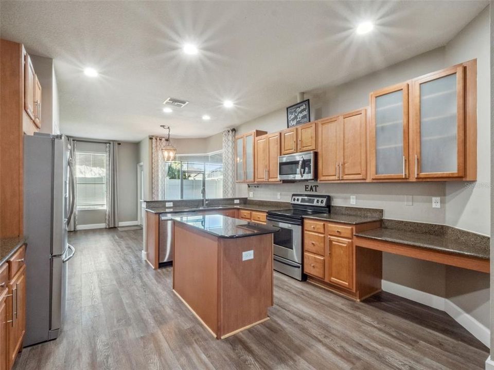 For Sale: $535,000 (4 beds, 2 baths, 2490 Square Feet)